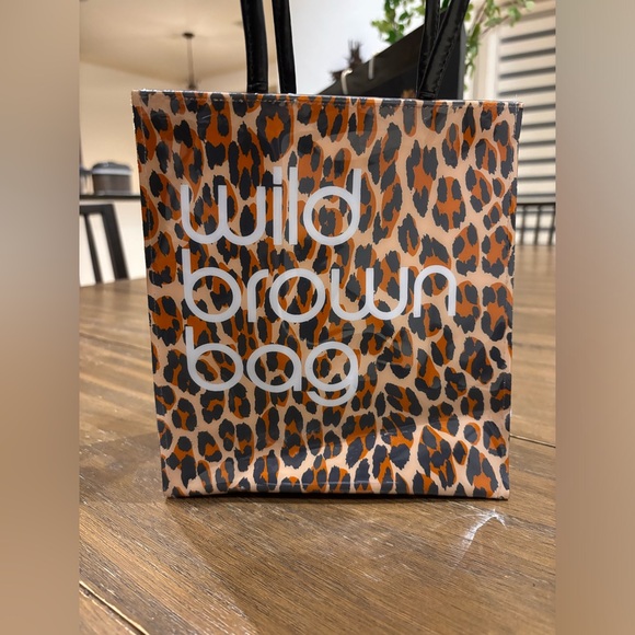 Bloomingdale’s Wild Brown Bag - Picture 5 of 12